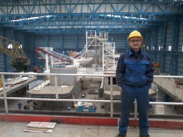  6152398  Aleksande, 62 ,    