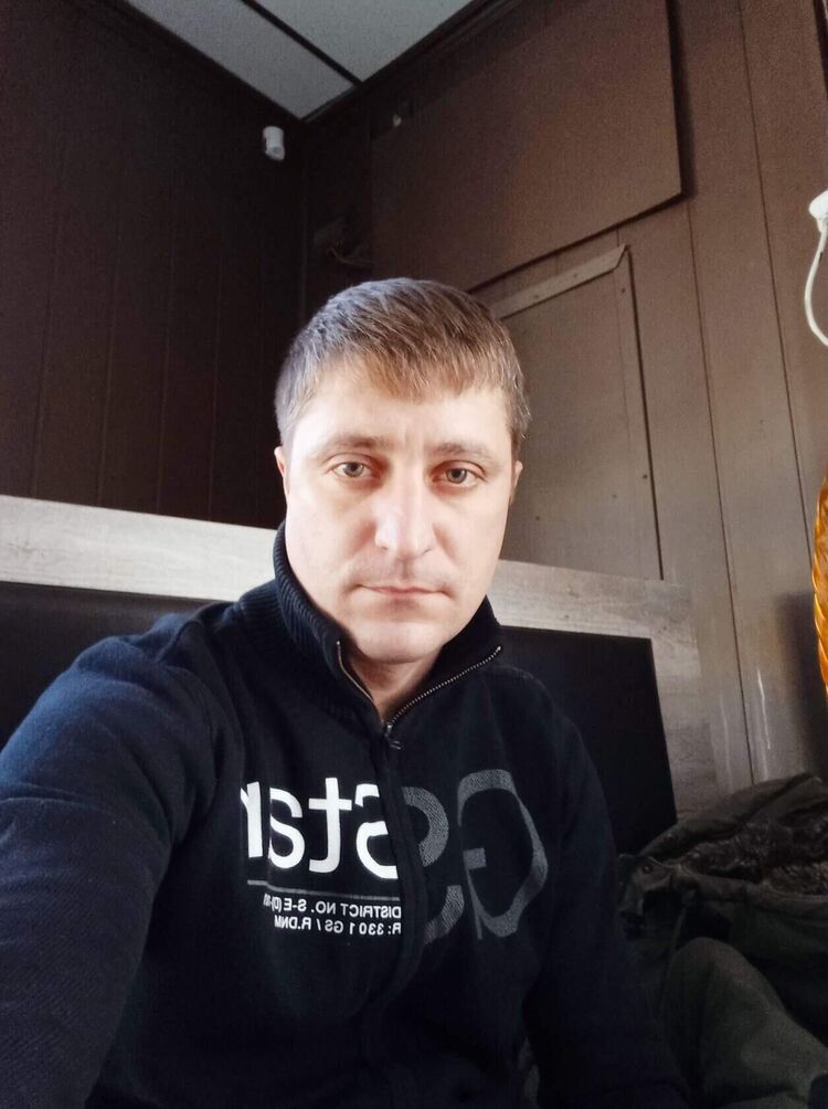  43628788  Boris, 36 ,    