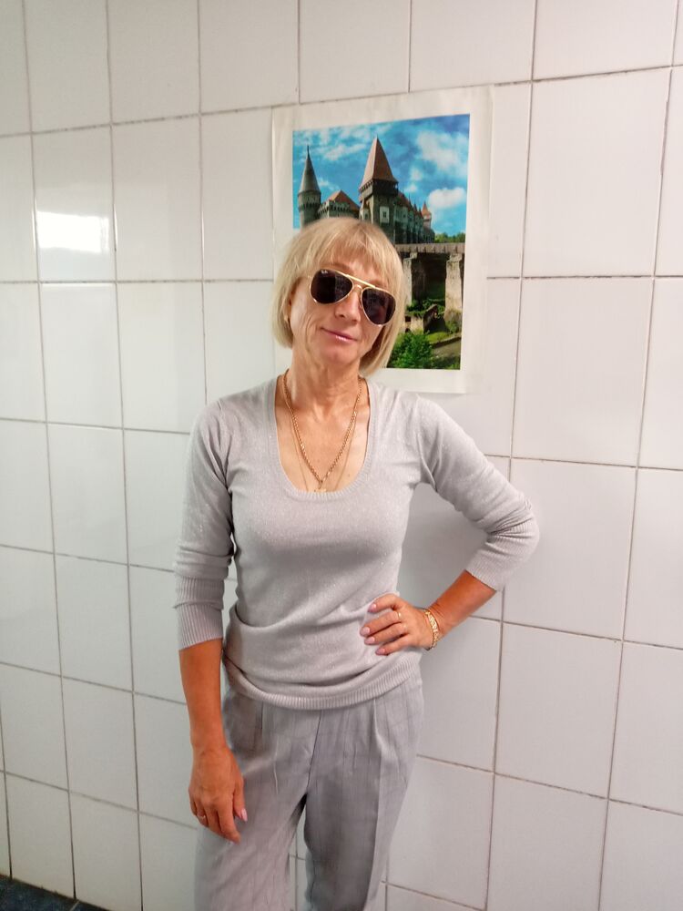  36995078  Aksana, 55 ,    