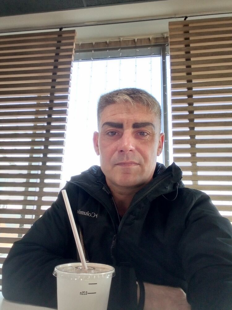  37289168  Vladimir, 40 ,    