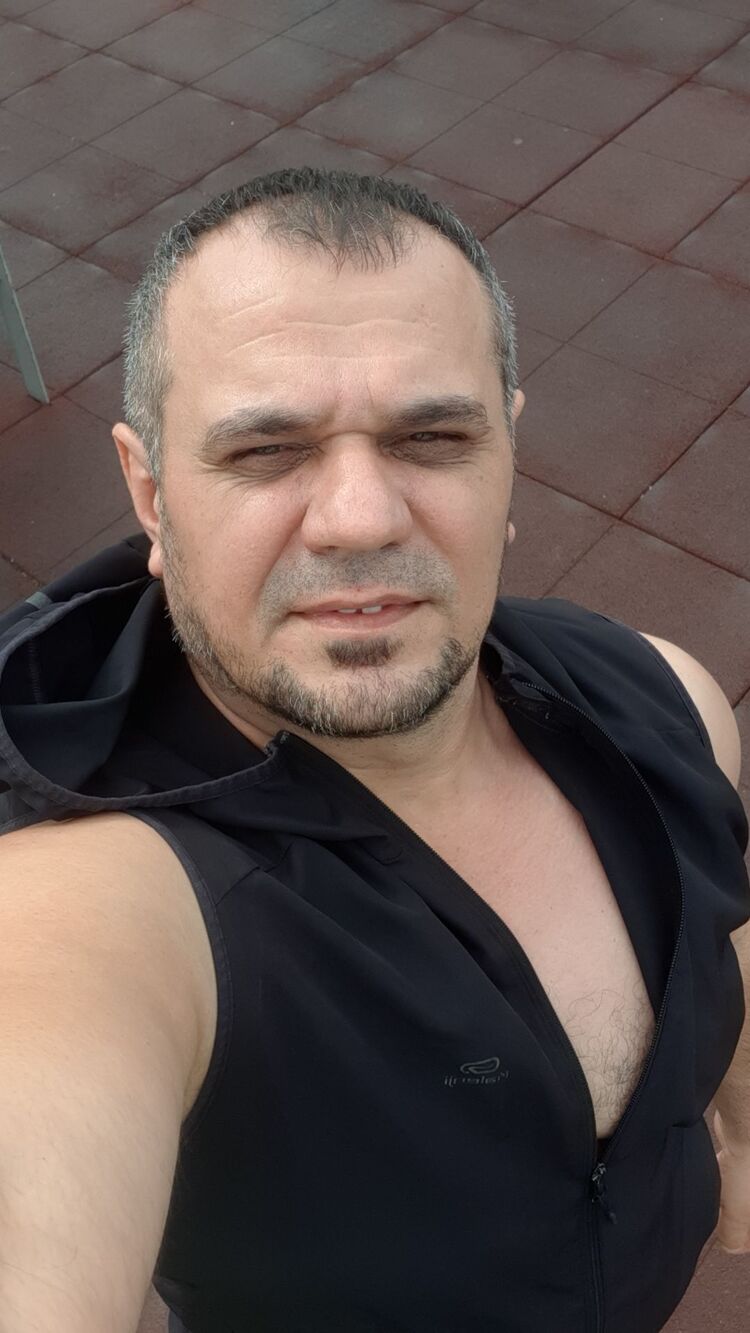  53490968  Paren, 45 ,    --