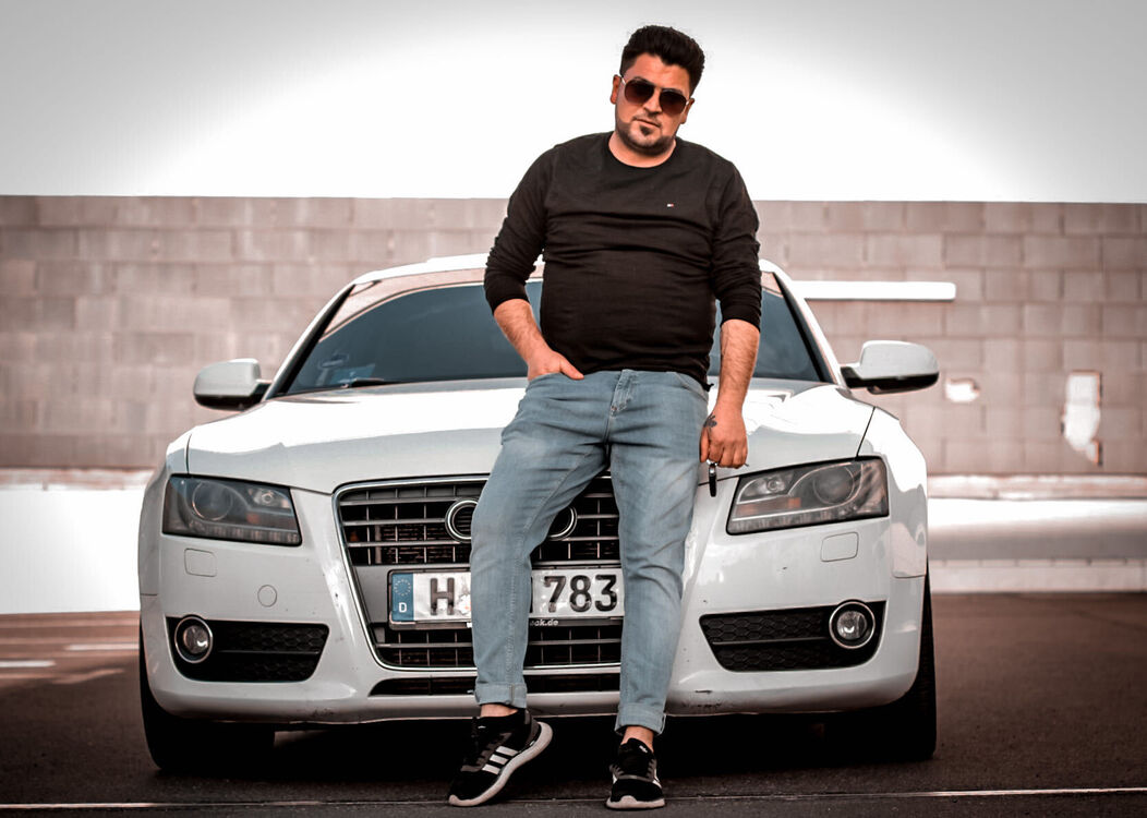  ,   Hassan, 36 ,   ,   