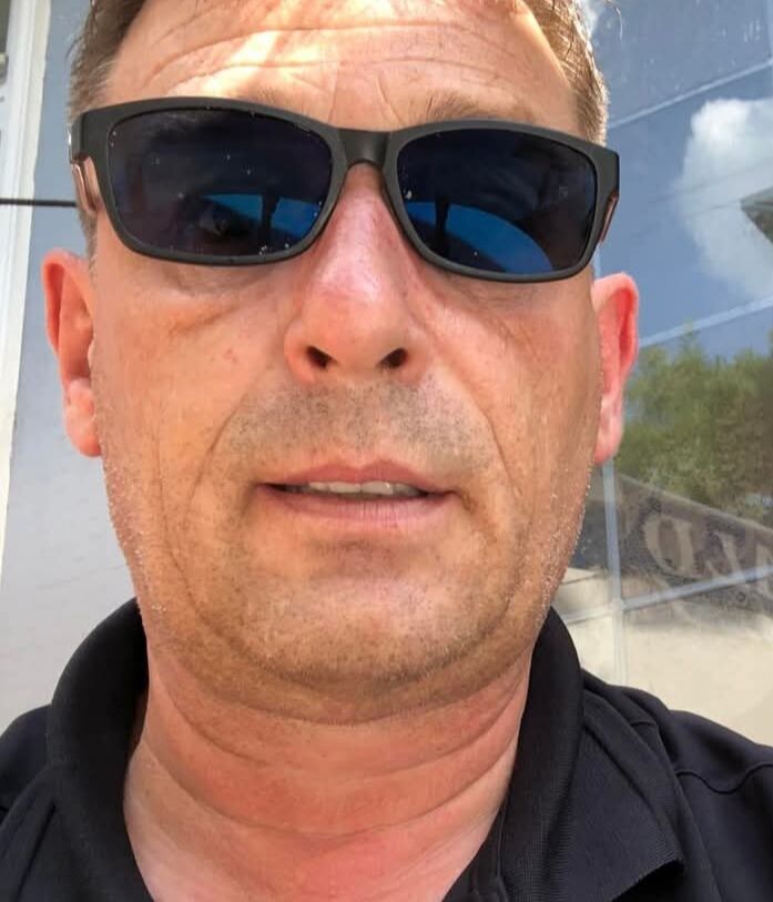  53735338  Armen, 53 ,    