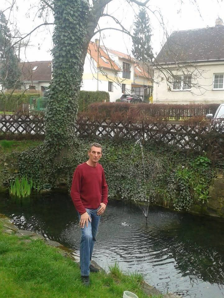  51033258  Dusko, 57 ,    