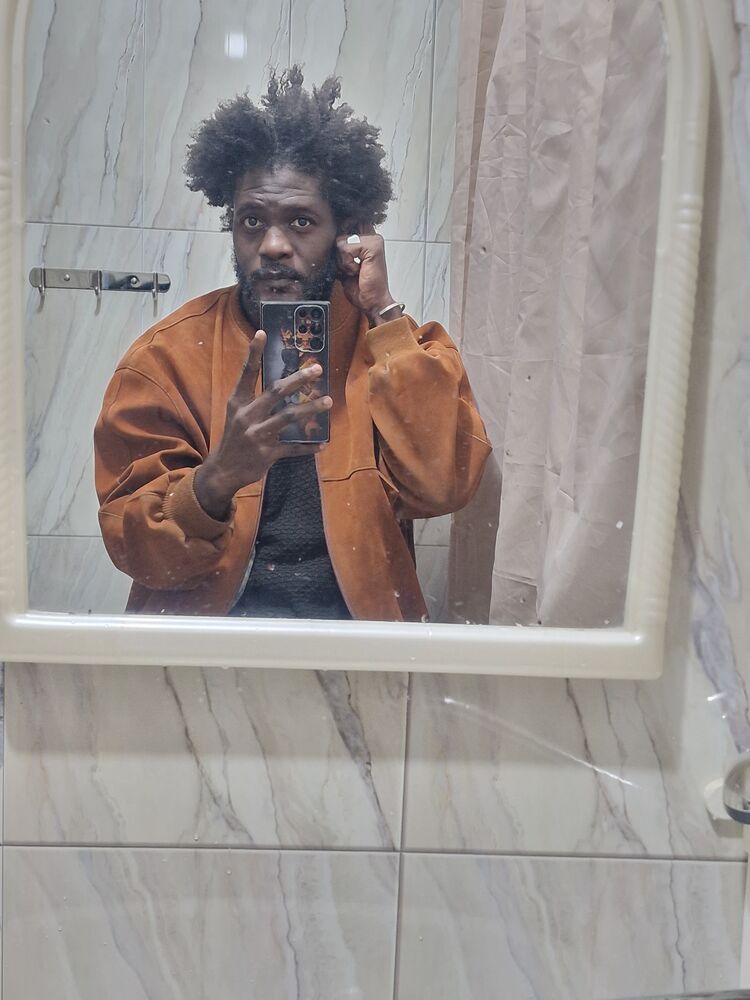  53886108  Hermann, 35 ,    