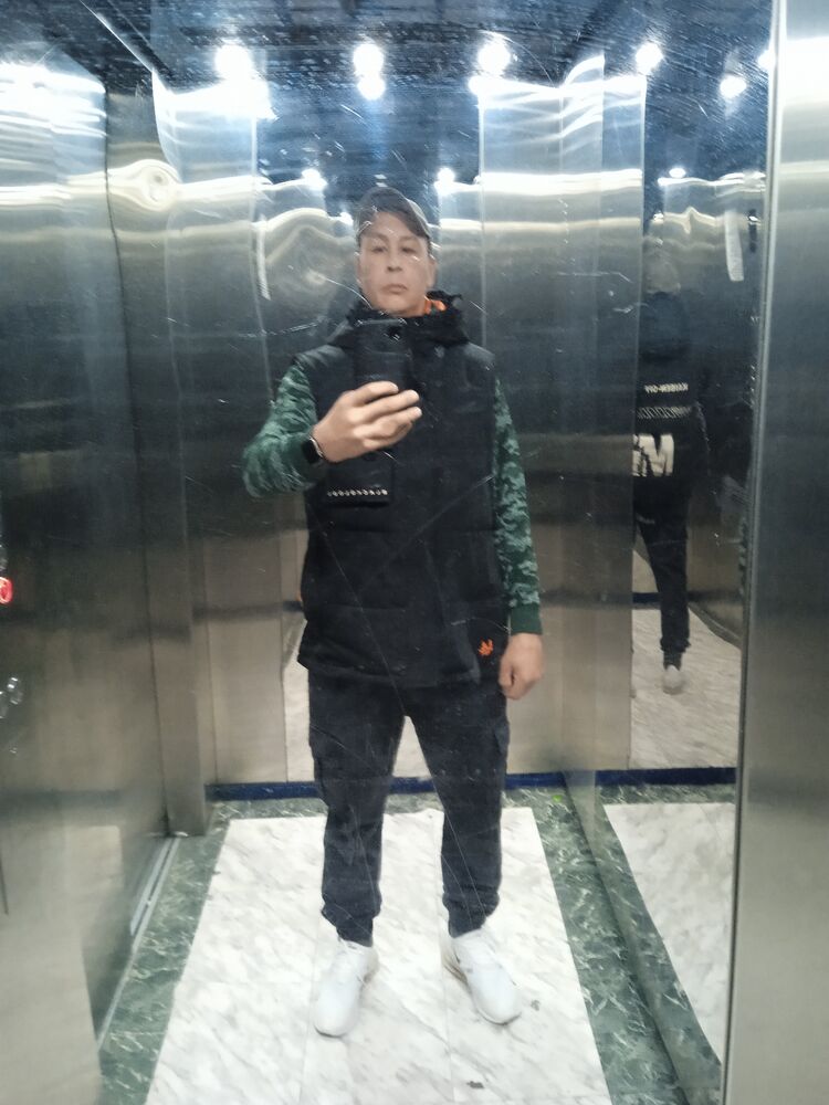  46271758  Vitaly, 41 ,    