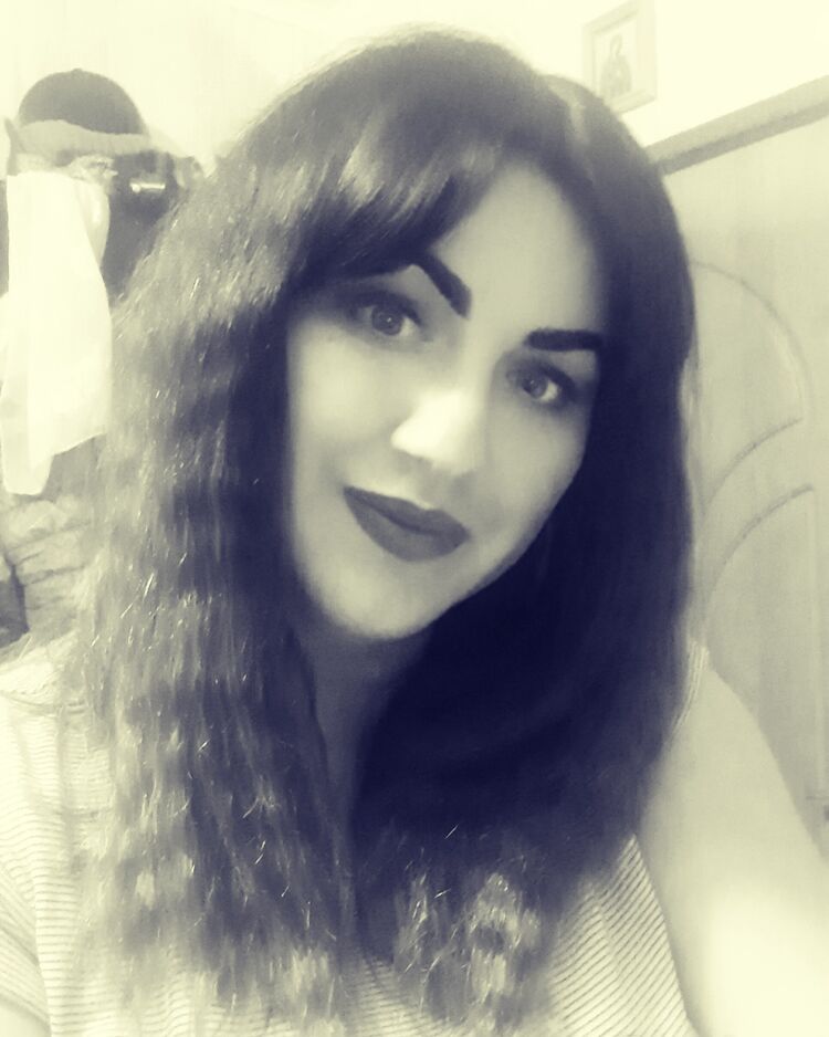  38566898  Regina, 37 ,    