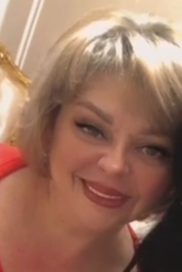 38430928  Larisa, 52 ,    