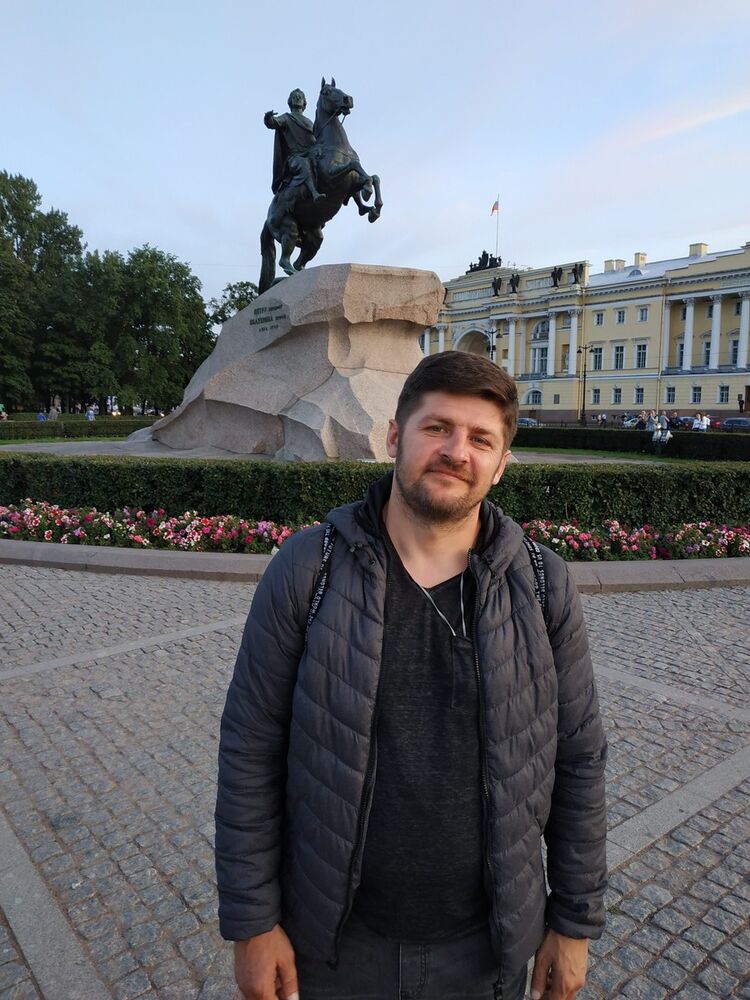  ,   Ruslan, 47 ,   ,   , c 