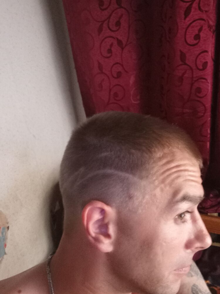  54567188  Alekseii, 37 ,    