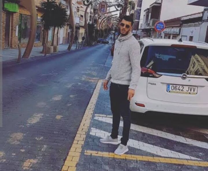  ,   Raouf, 25 ,   ,   
