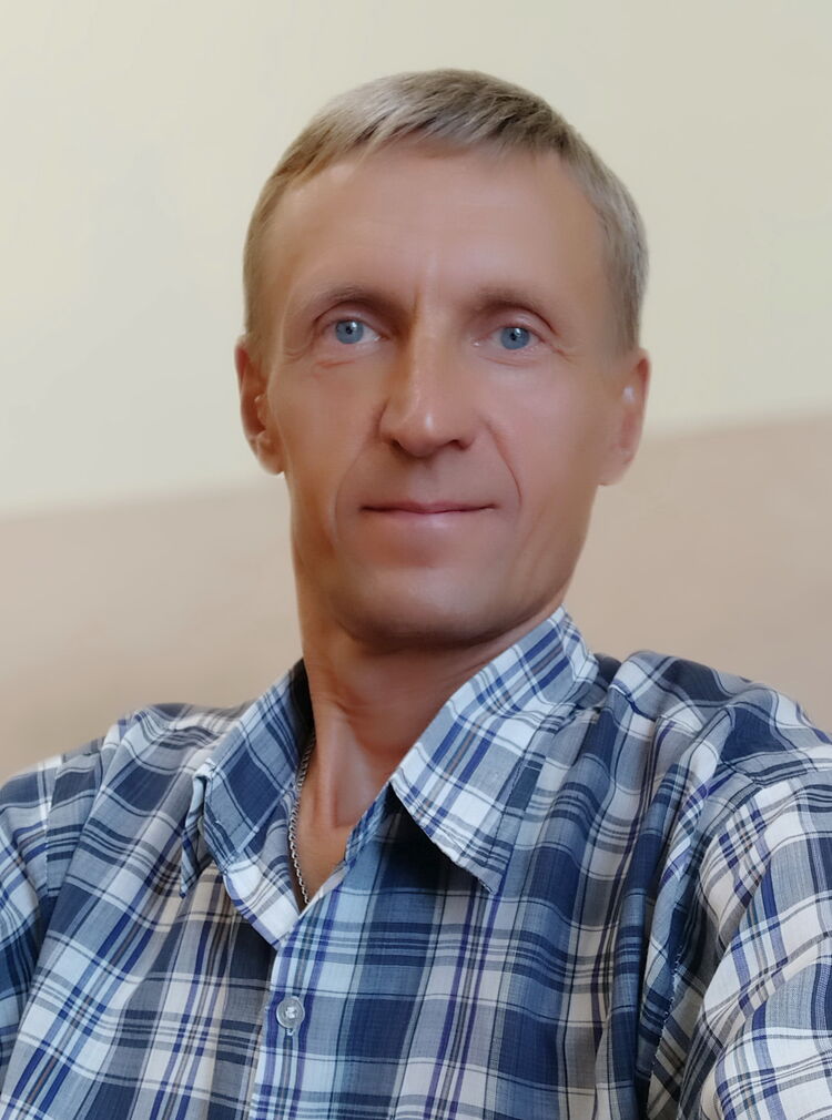  33411318  IZUMRUD, 54 ,    -