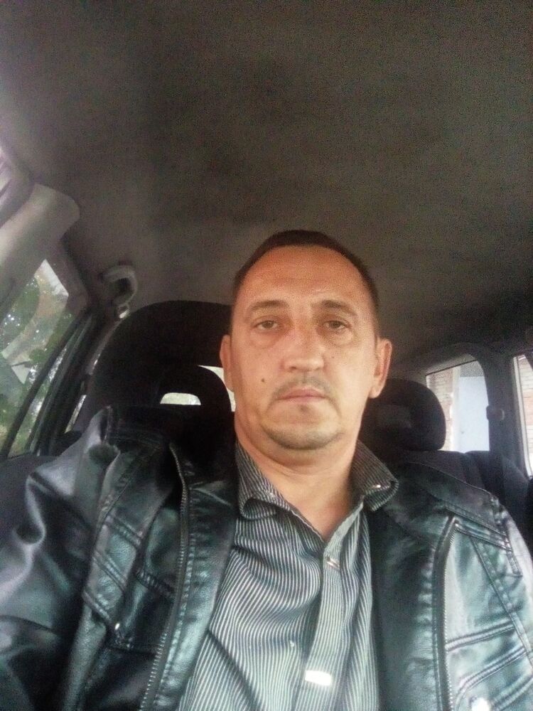  49010628  , 46 ,    