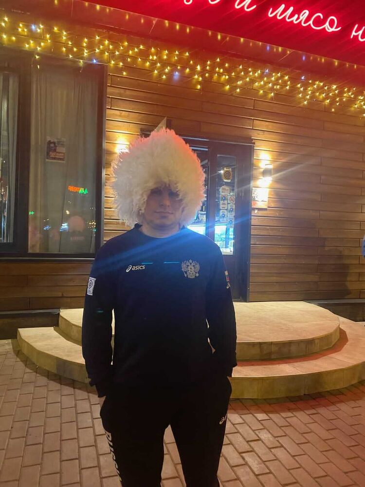  53232448  Alisher, 36 ,    