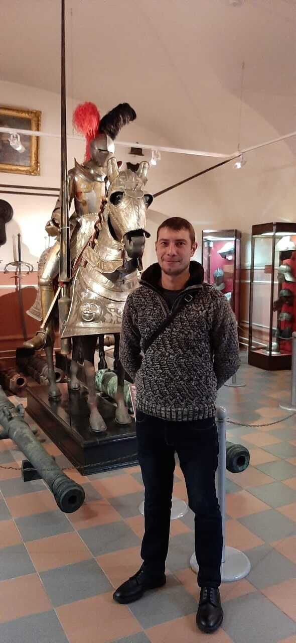  -,   , 42 ,     , c 