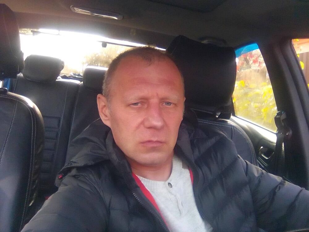  46285268  , 51 ,    