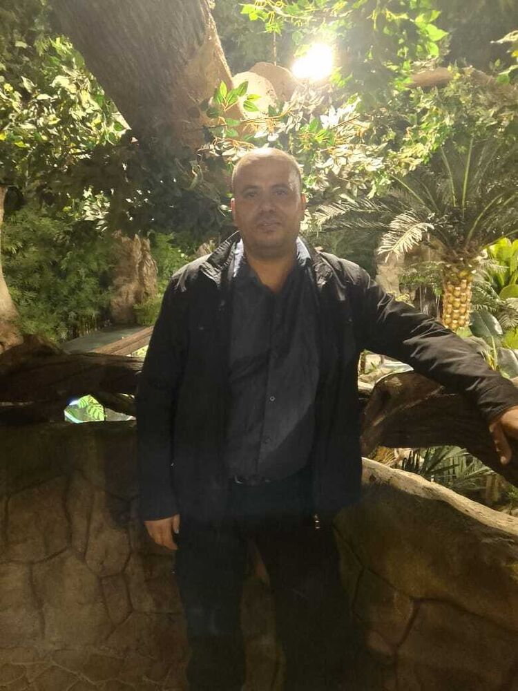  ,   Tarik, 40 ,   ,   