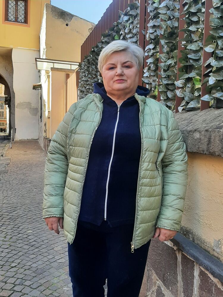  39986668  Elena, 58 ,    Giugliano In Campania