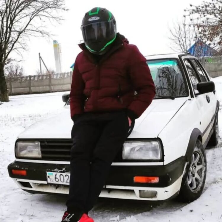  50065808  Petya, 27 ,    