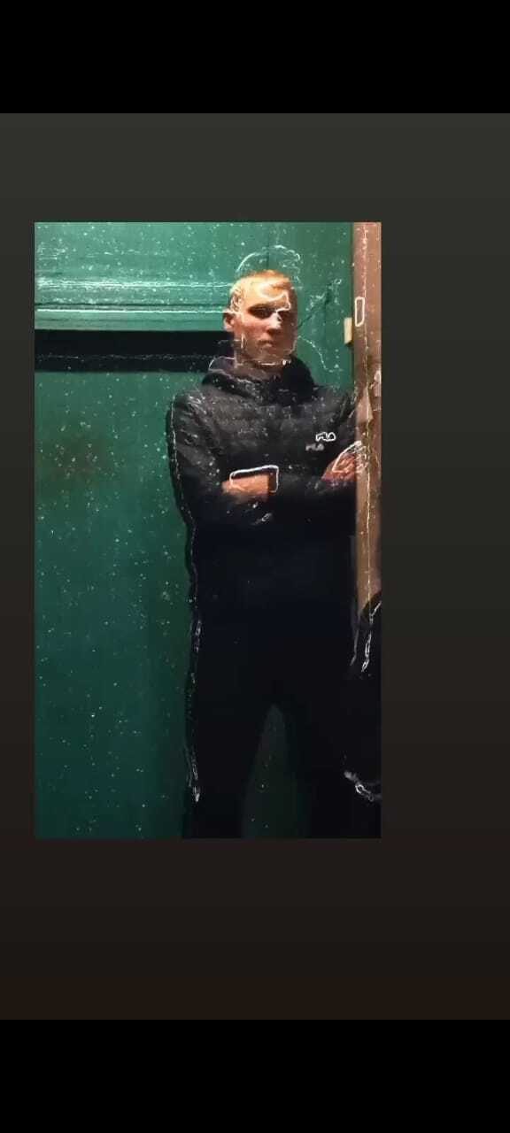  ,   M, 21 ,  