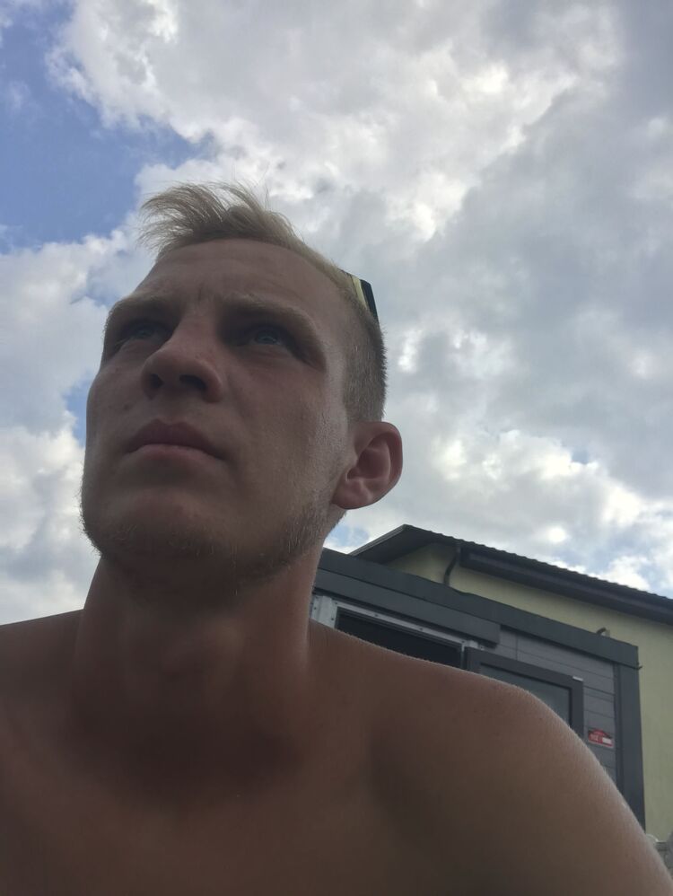  50666208  Edvard, 29 ,    