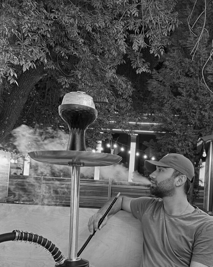  44037598  , 27 ,    -