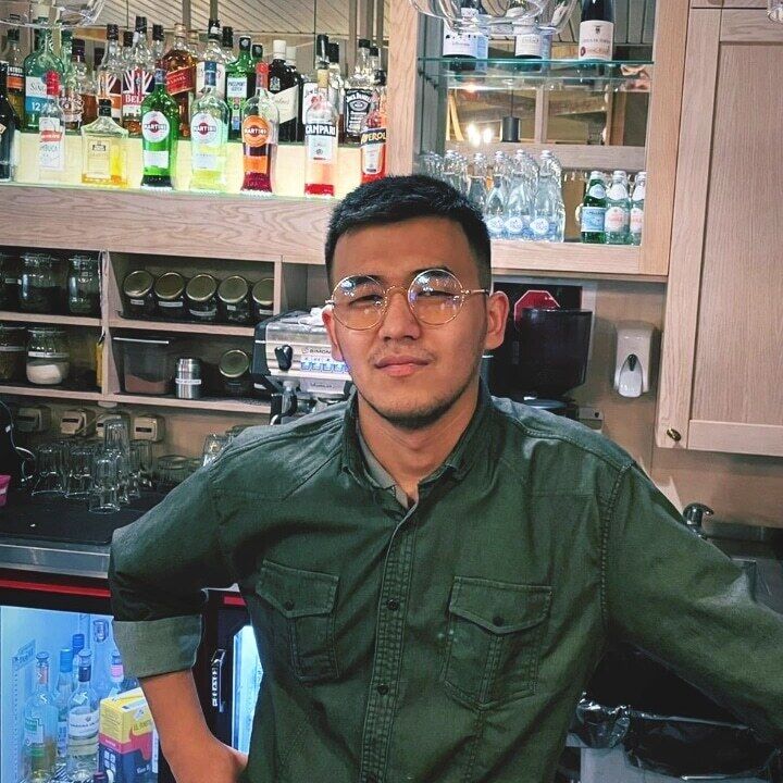  ,   Erzhan, 27 ,   ,   