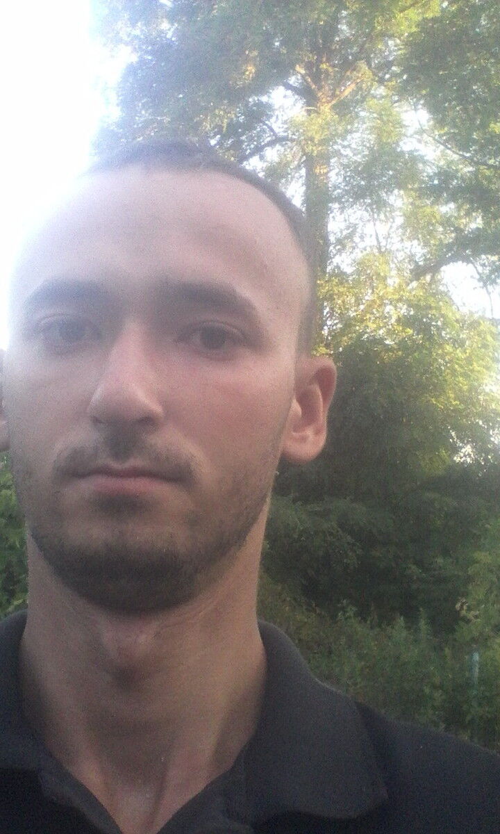  ,   Maksim, 25 ,   ,   , c 