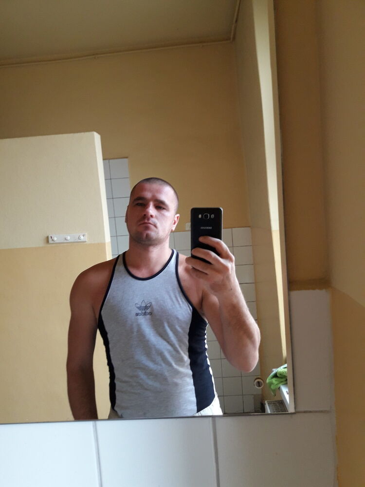  9344208  Oleg, 41 ,    