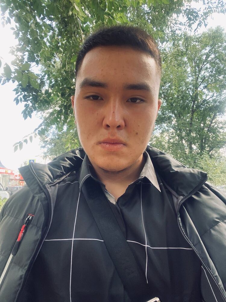  33206968  Ramil, 21 ,    