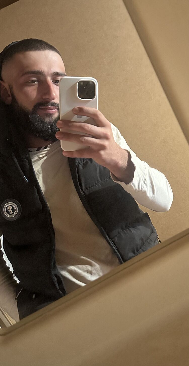  43077888  , 24 ,    