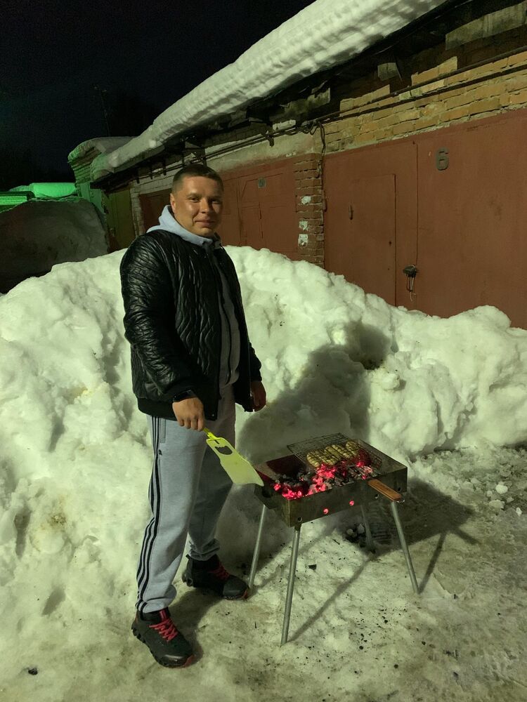  32548728  , 35 ,    