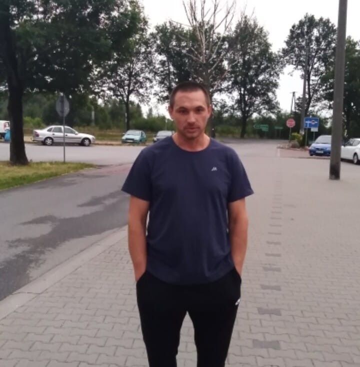  17779178  Andrej, 46 ,    