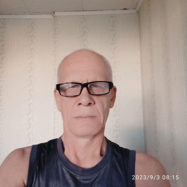  39252668  Anatoly, 61 ,    