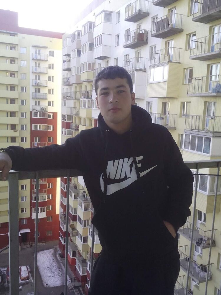  45261178  MUHRIDDIN, 31 ,    