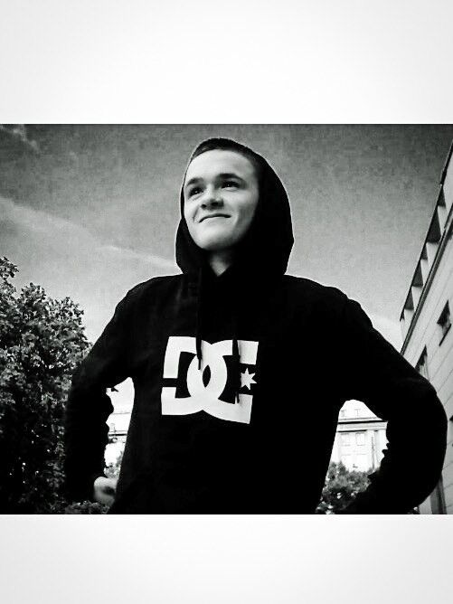  8330588  , 27 ,    -