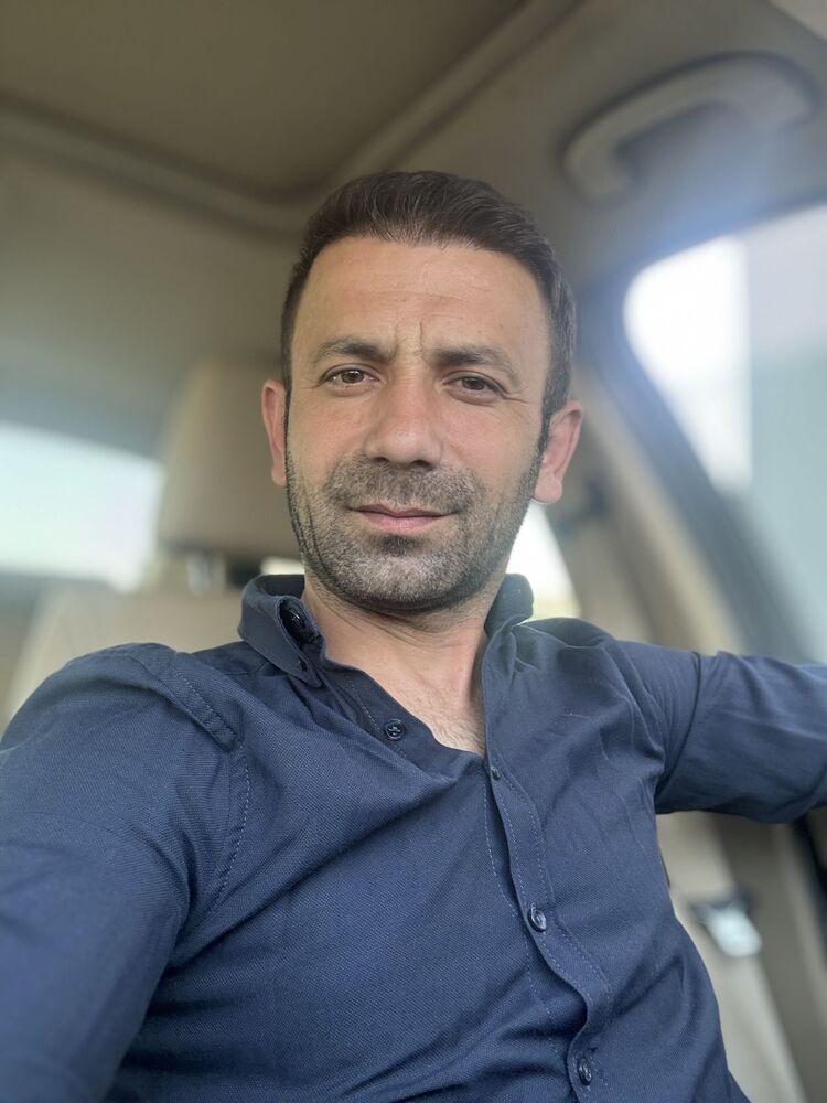  48294528  Sinan, 40 ,    