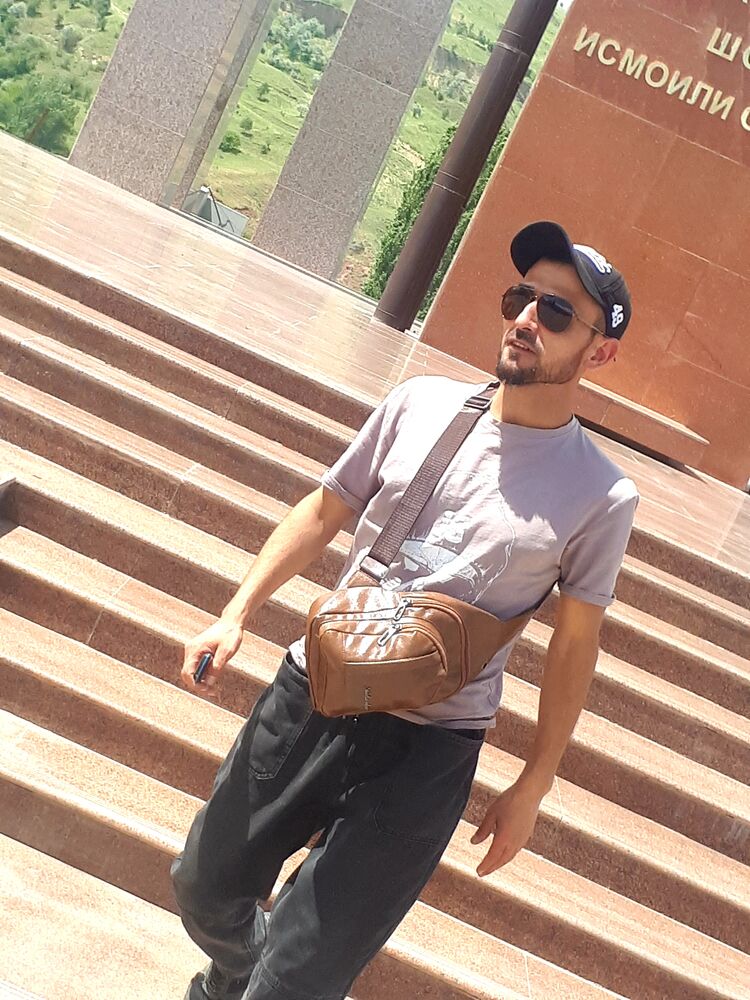  ,   Farzad, 40 ,   ,   , c 