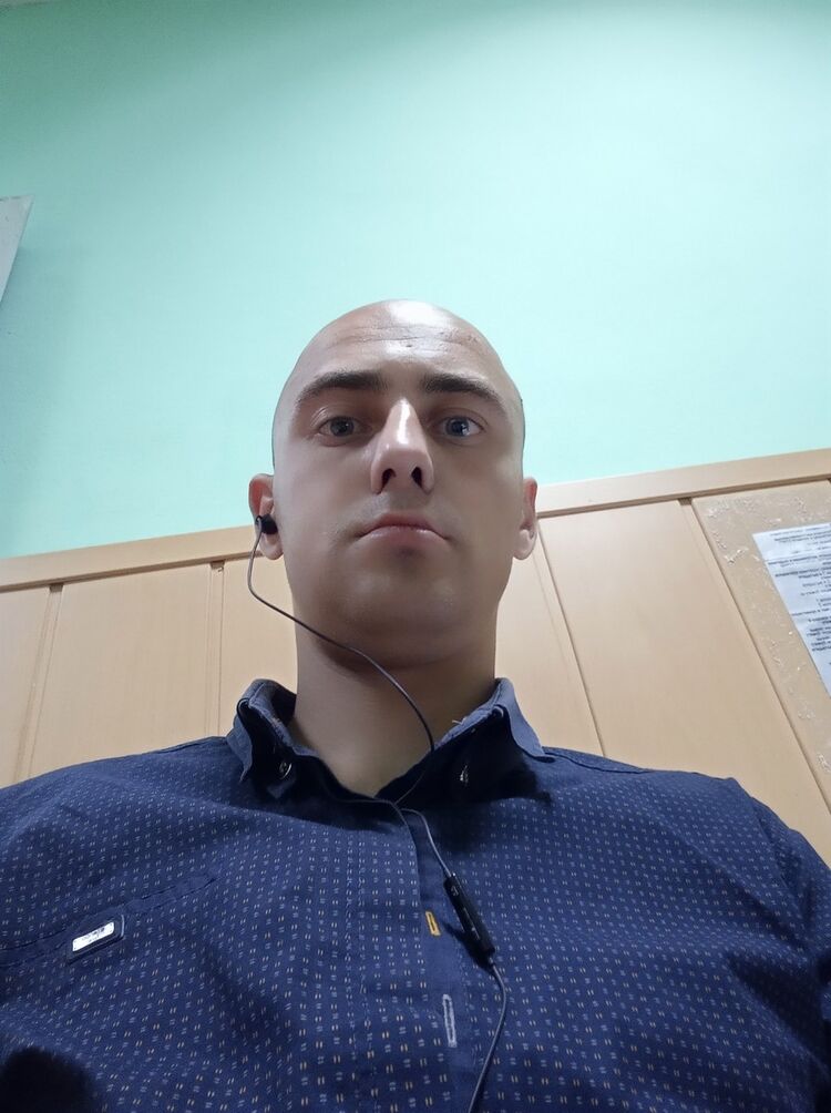  19623838  Dima, 32 ,    