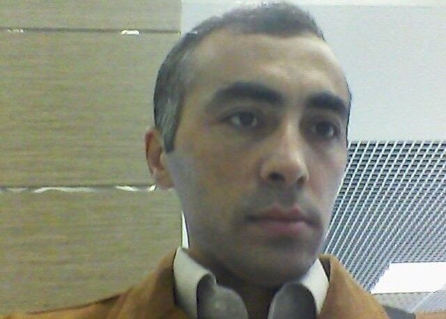  5724548  Rashad, 46 ,    -