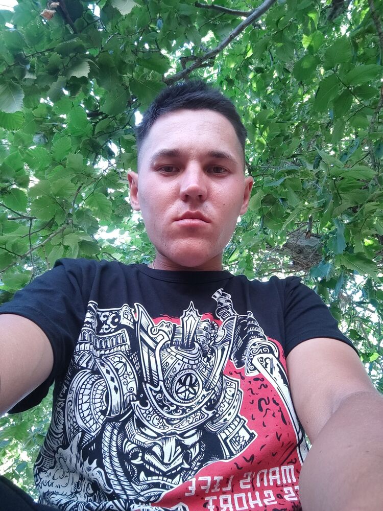  36080728  Sergey, 22 ,    