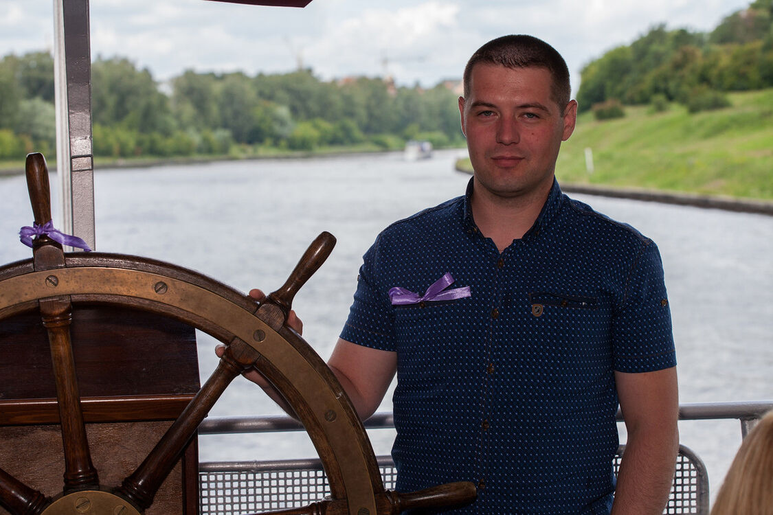  7596578  Andrei, 39 ,    