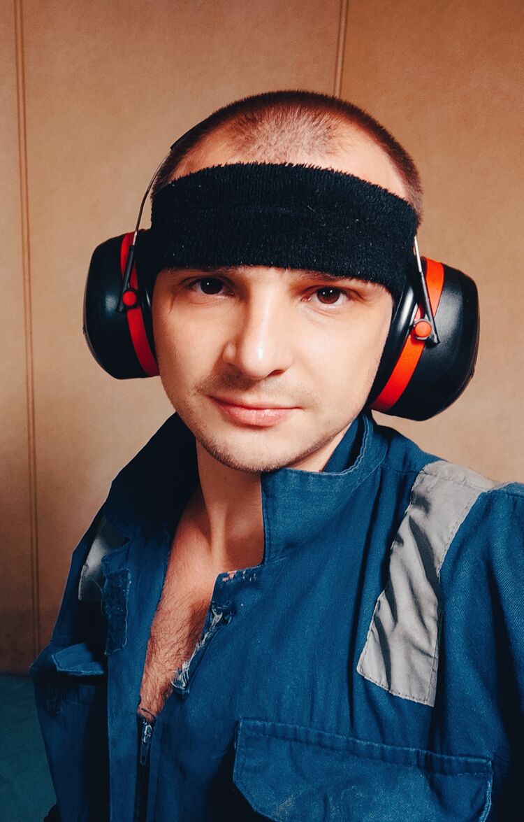  42991898  Kostianjkeee, 29 ,    