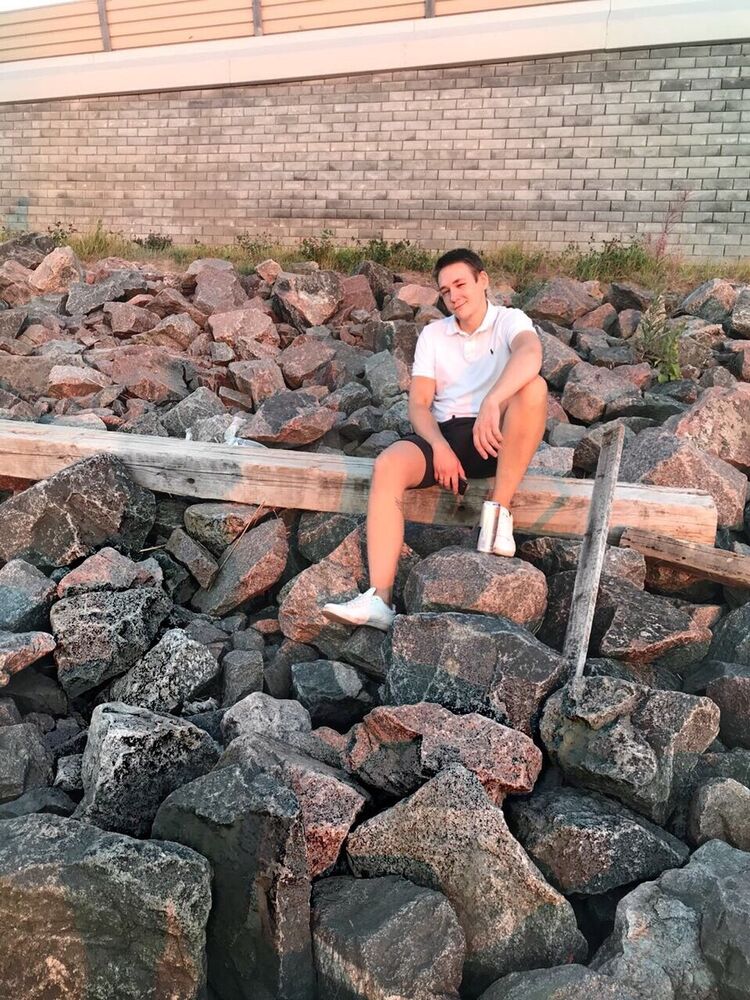  20687948  , 31 ,    -