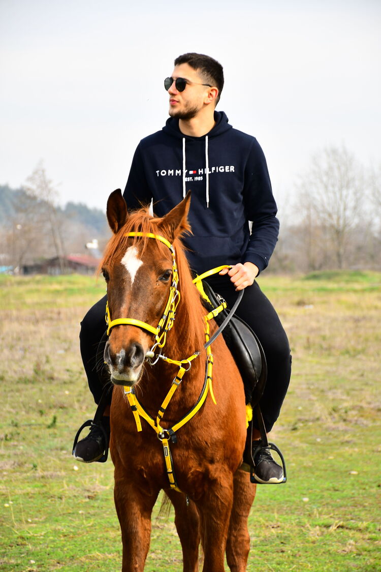  ,   Kerem, 27 ,   ,   