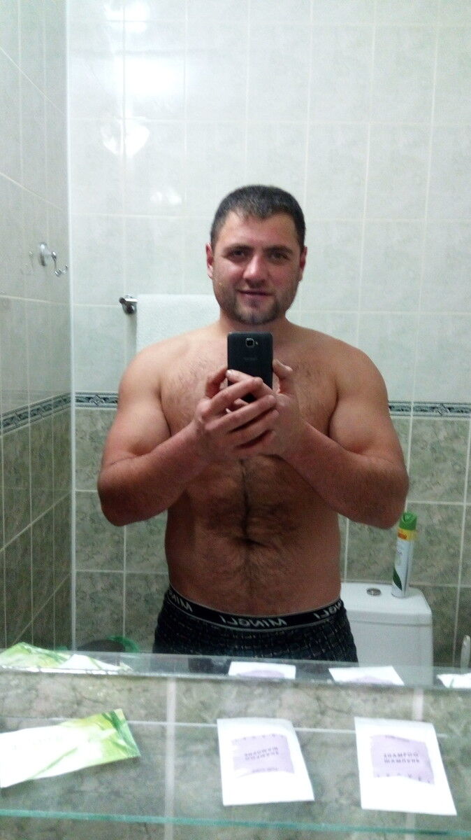  8929878  , 33 ,    