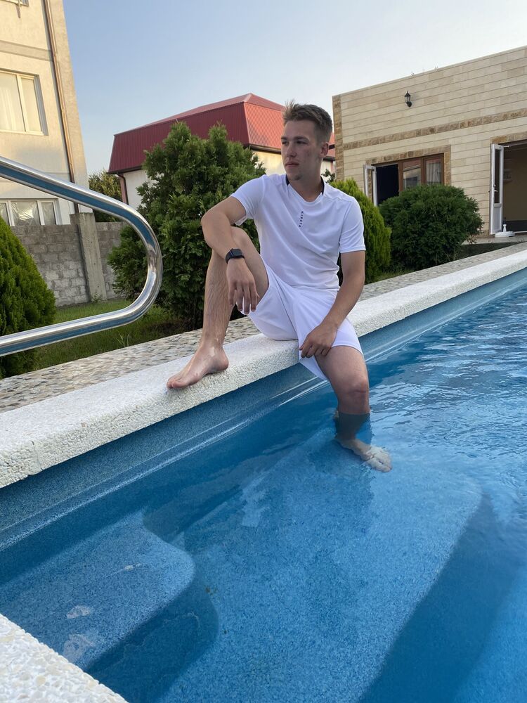  37781928  , 20 ,    --