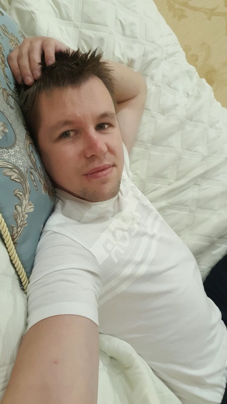  43634438  Timur, 29 ,    