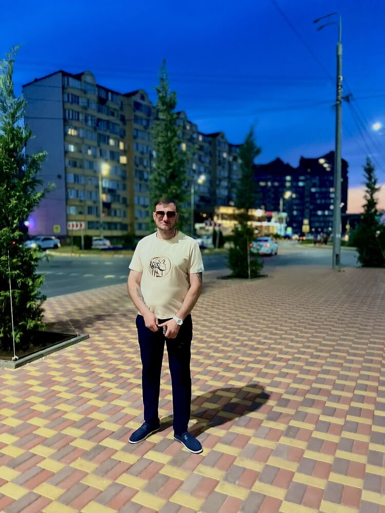  43925018  , 42 ,    