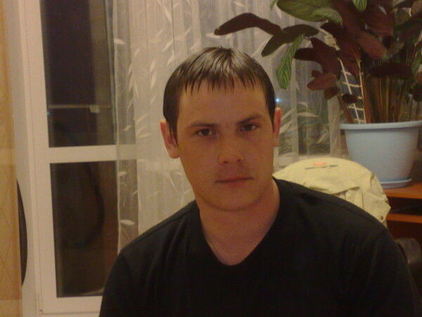  7855538  Anton, 38 ,    